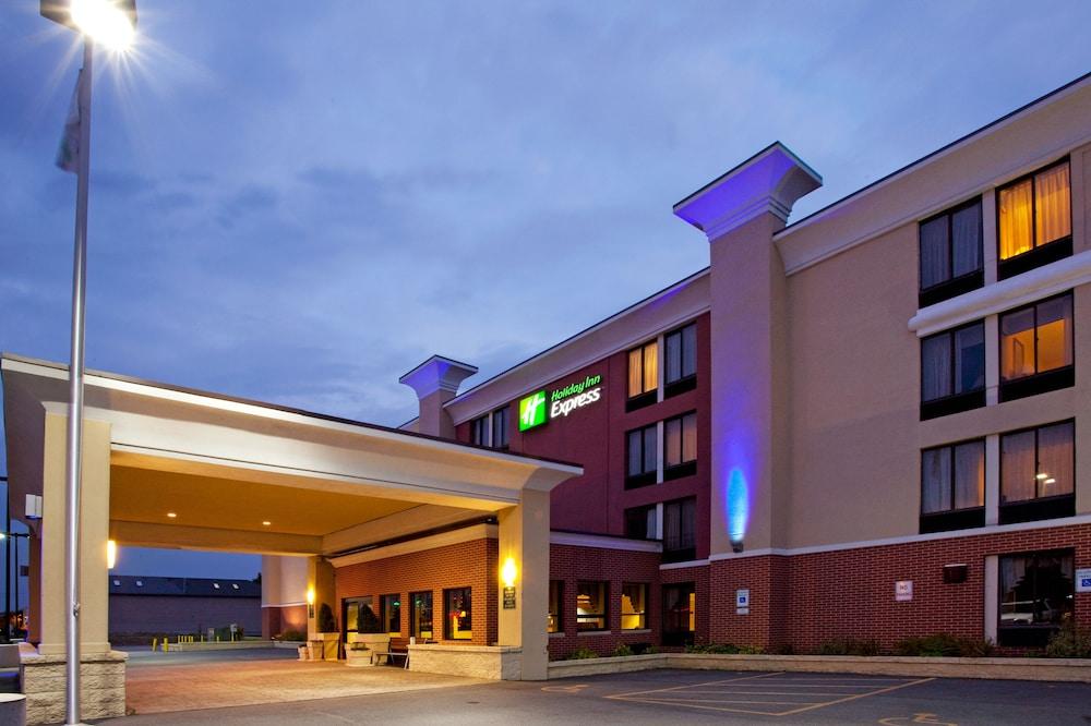 Holiday Inn Express Rochester - Greece By Ihg Exterior foto