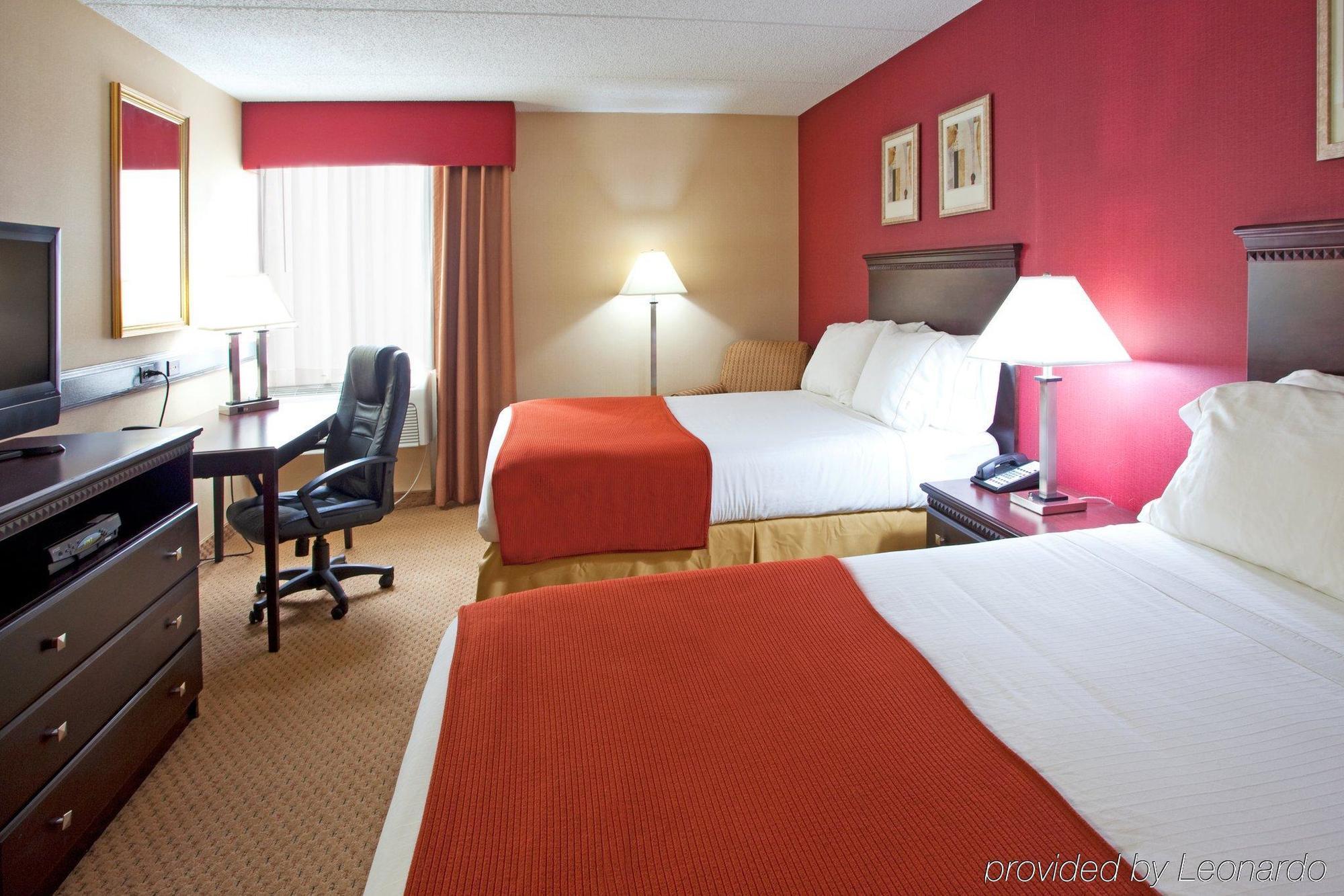 Holiday Inn Express Rochester - Greece By Ihg Habitación foto