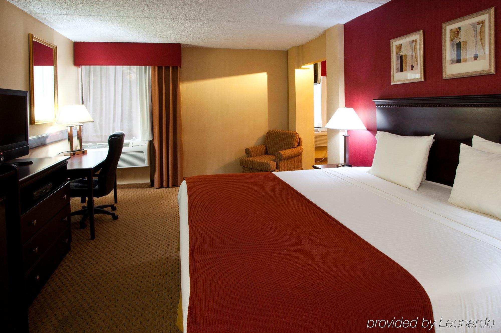 Holiday Inn Express Rochester - Greece By Ihg Exterior foto