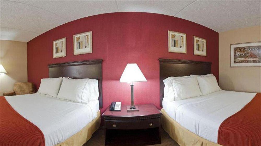 Holiday Inn Express Rochester - Greece By Ihg Exterior foto